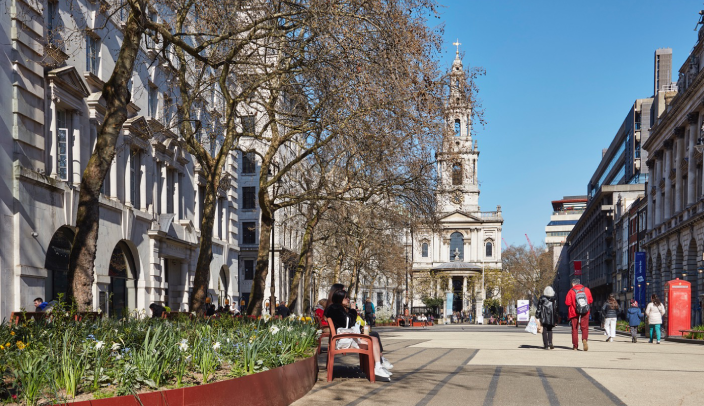 //d337pdvlg6sju5.cloudfront.net/media/aldwych.png