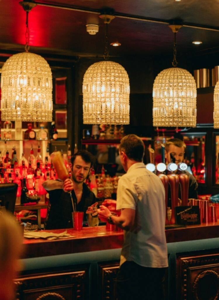 //d337pdvlg6sju5.cloudfront.net/media/images/bootleggers_bar_covent_garden_mobile_banner.webp