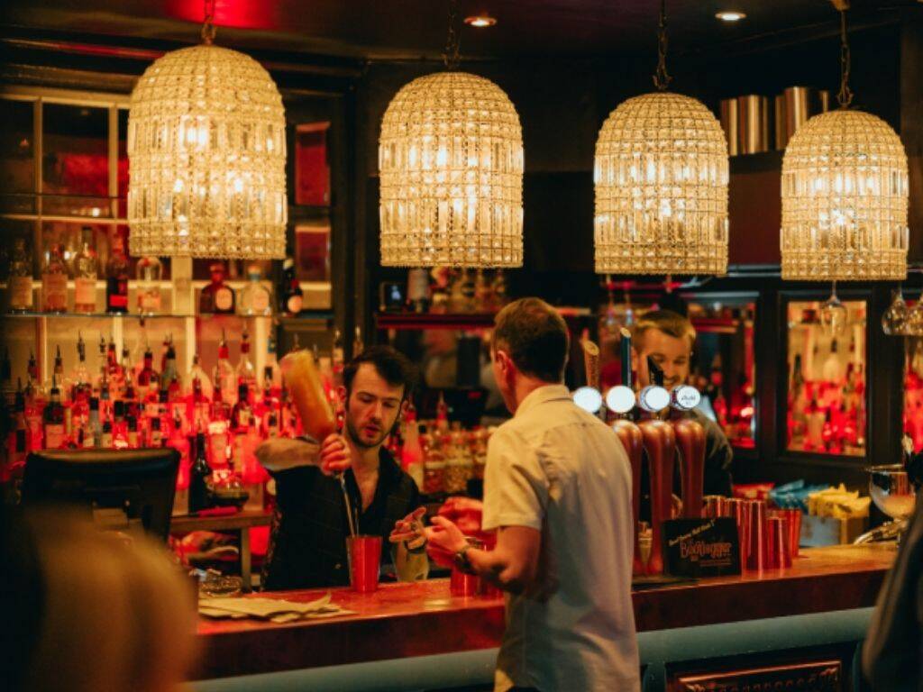 https://d337pdvlg6sju5.cloudfront.net/media/images/bootleggers_bar_covent_garden_tablet_banner.jpg