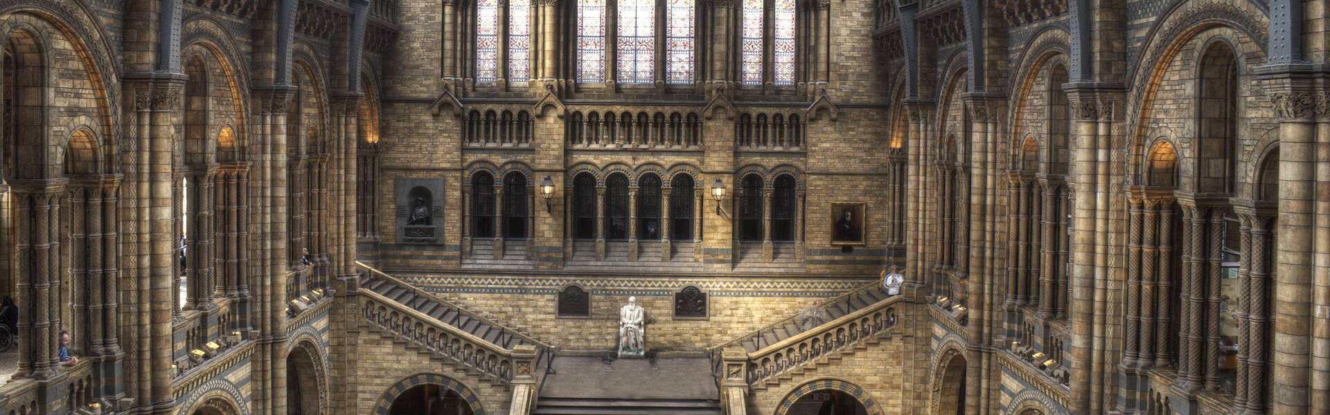 The_Natural_History_Museum_1920x600